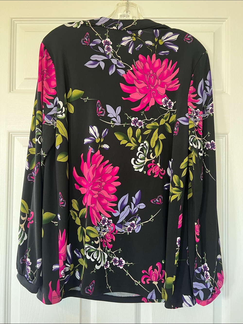 Elegant Floral Women's Blouse - Picture 3 of 3